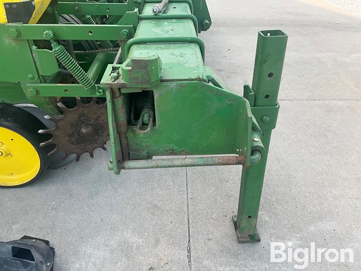 john-deere-7100-image-15