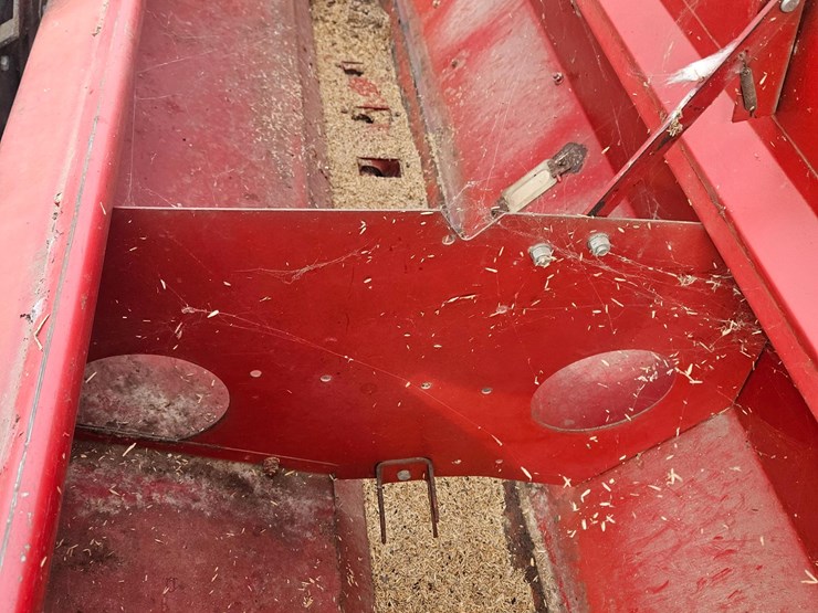 international-6200-image-18