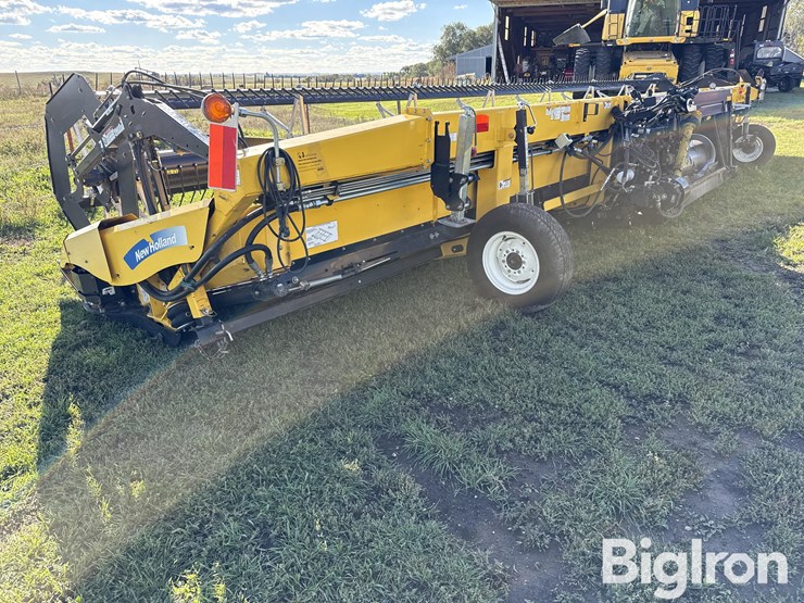 new-holland-88c-image-7