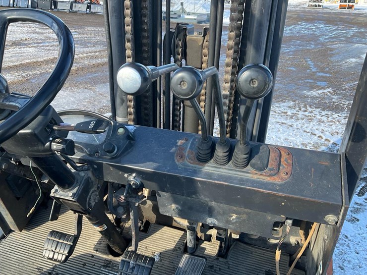 #1361-•-samsung-v-lift-forklift*-image-60