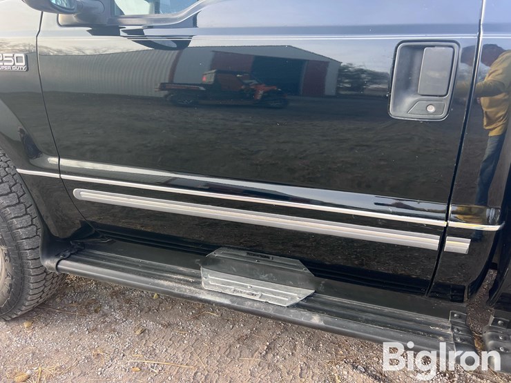 ford-f250-xlt-image-13