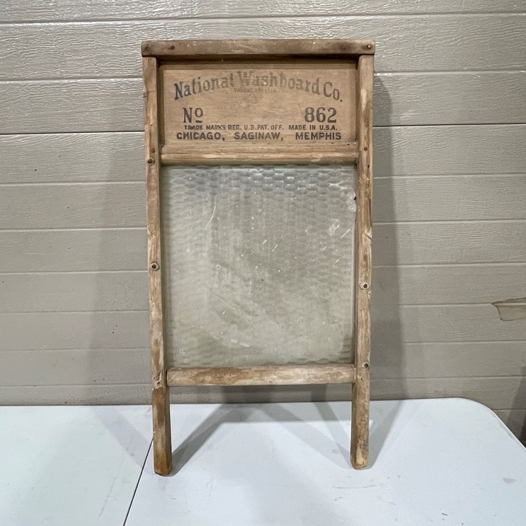 #7888 • National Washboard Co. Washboard