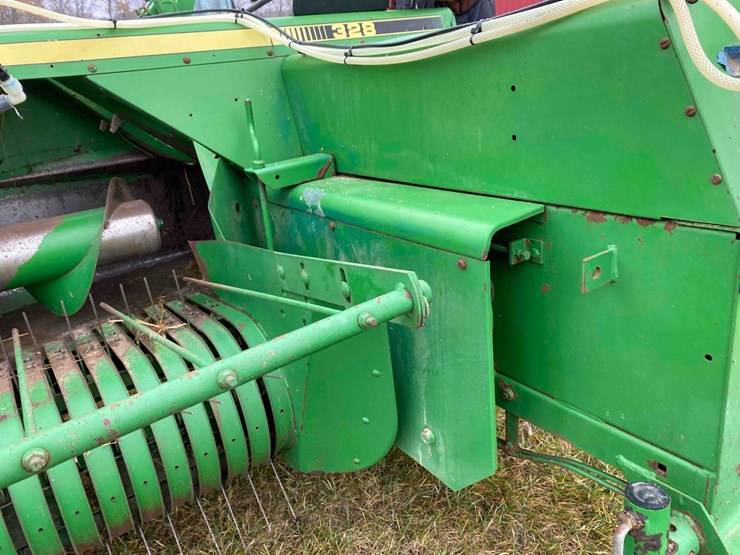 john-deere-328-image-13