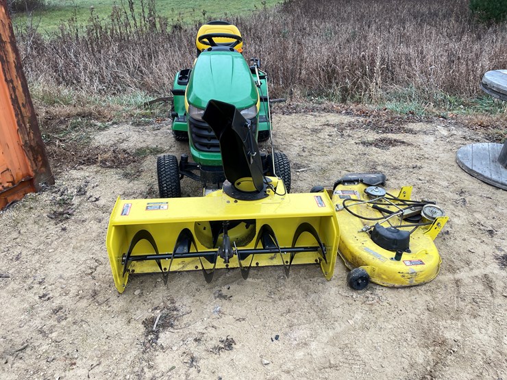 john-deere-x300-image-2