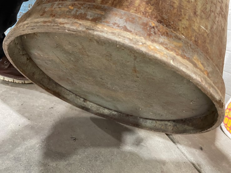 #7868-•-hood-metal-milk-can-image-4