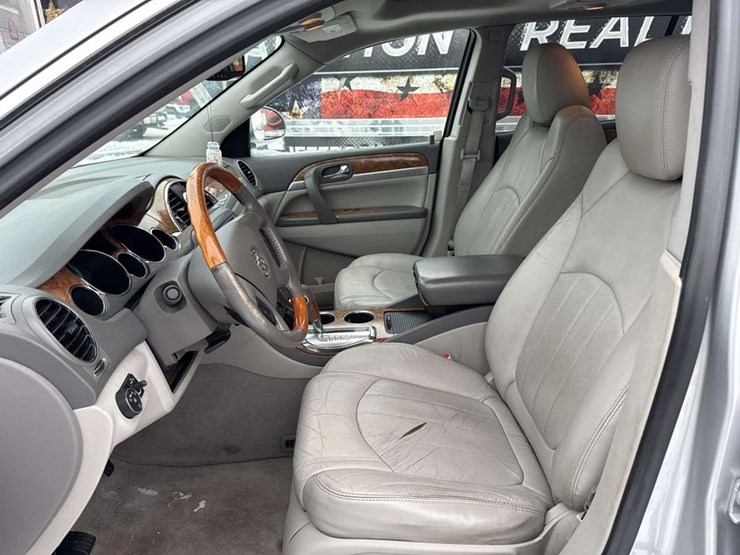 buick-enclave-image-12