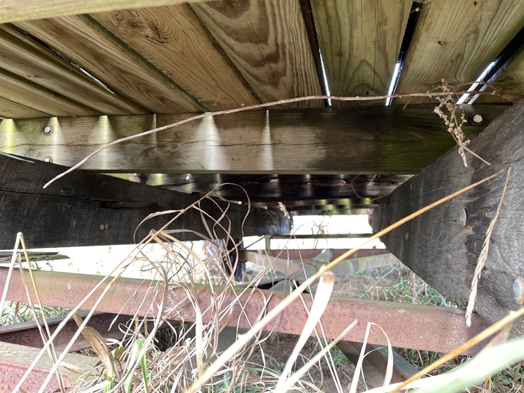 #210-•-16'-hay-rack-on-running-gear-(boyceville,-wi)-image-15