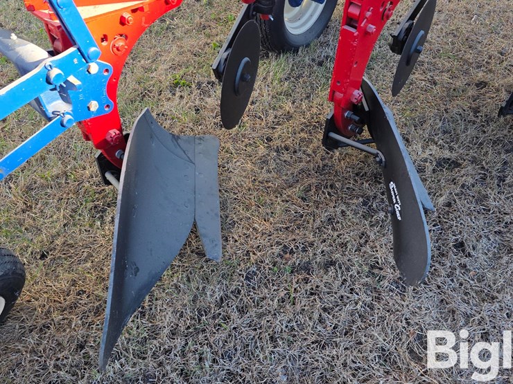 international-70-image-18