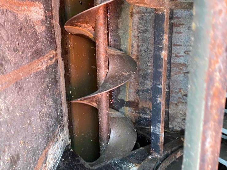 case-ih-1350-image-22