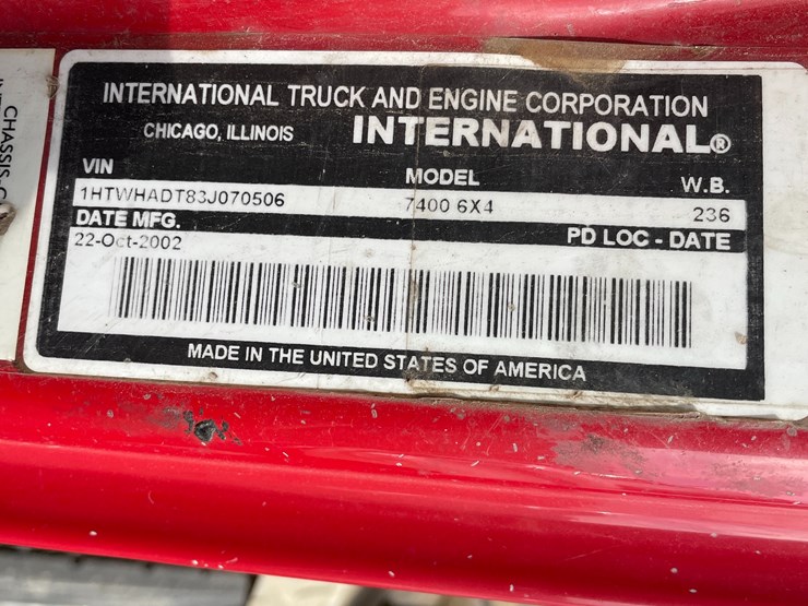 international-7400-image-35