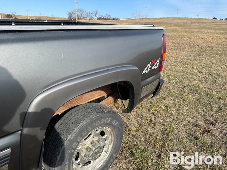 2002-chevrolet-2500-image-17