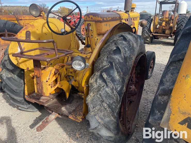 minneapolis-moline-utu-image-5