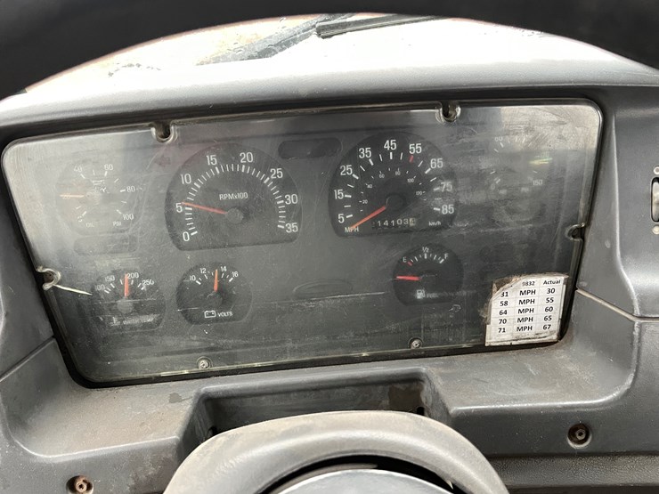 #1145-•-1998-ford-cab-and-chassis-(has-mn-title)-image-27