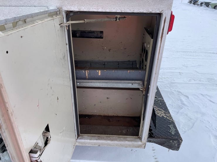 #1163-•-2003-chevrolet-service-truck-(has-mn-title)-image-17