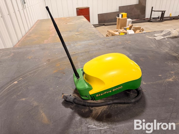 2021-john-deere-900-image-3