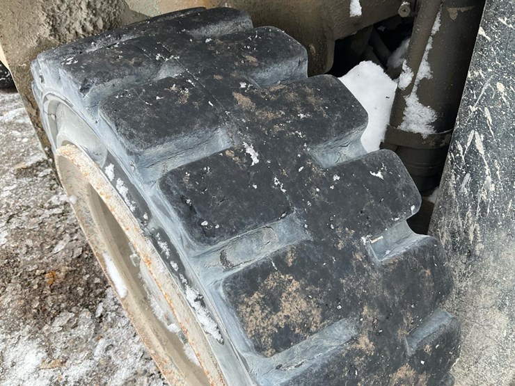 mitsubishi-fg30-image-37