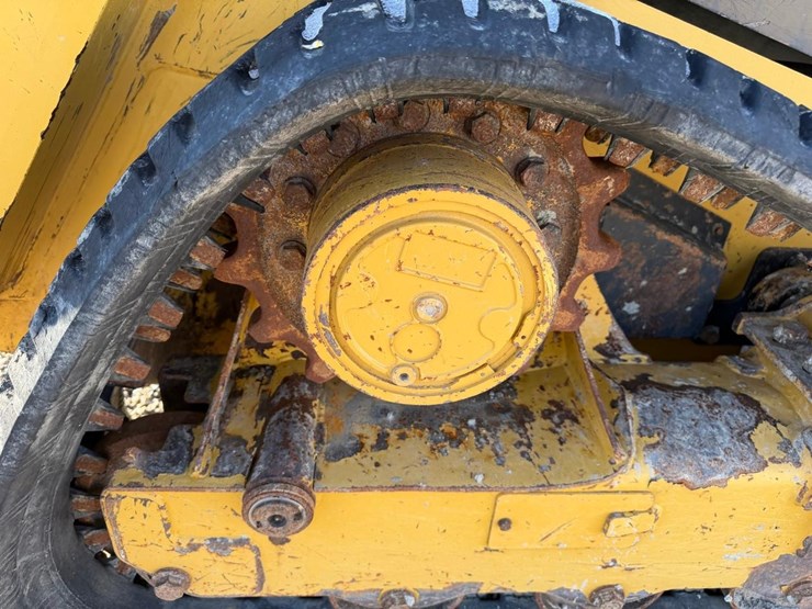 caterpillar-239d-image-17