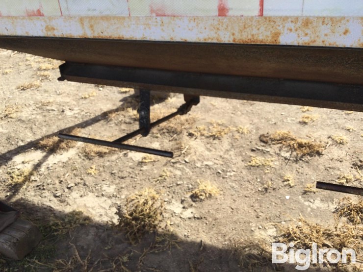 neville-trailer-image-16