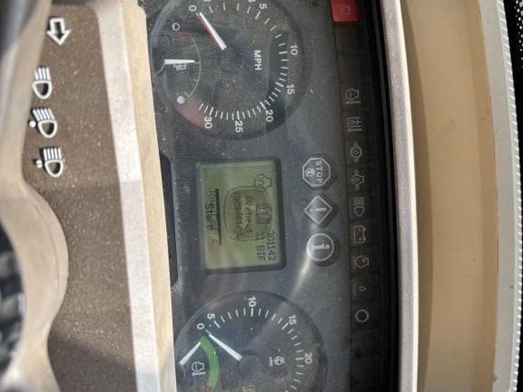 john-deere-7220-image-35