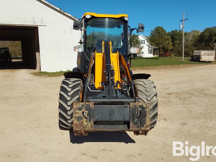 2021-jcb-409-image-2