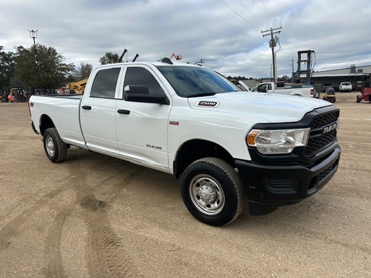 2022-dodge-ram-2500-image-2