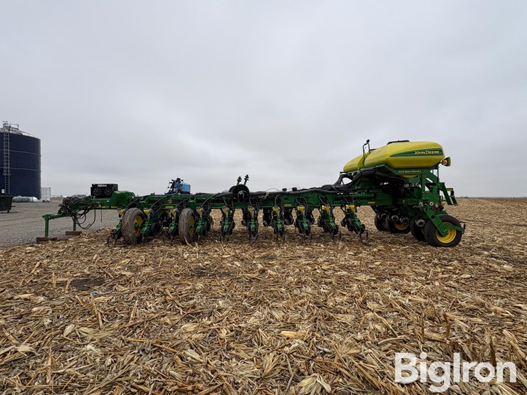 john-deere-1770nt-image-8