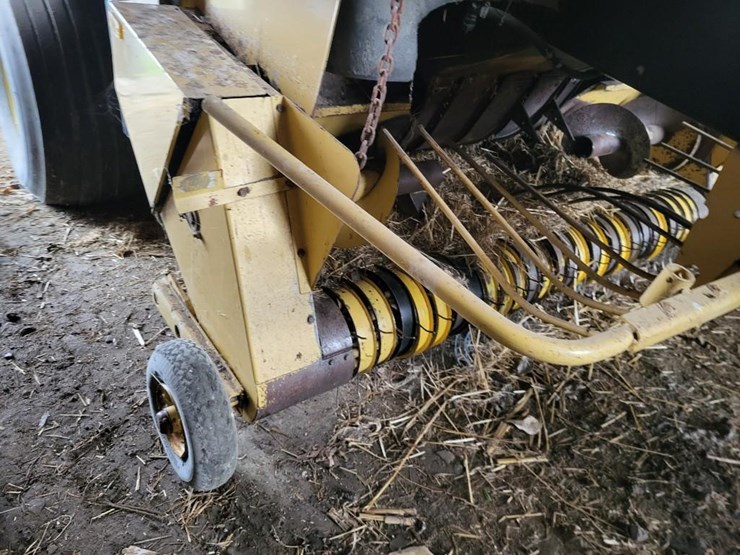 1997-new-holland-590-image-7