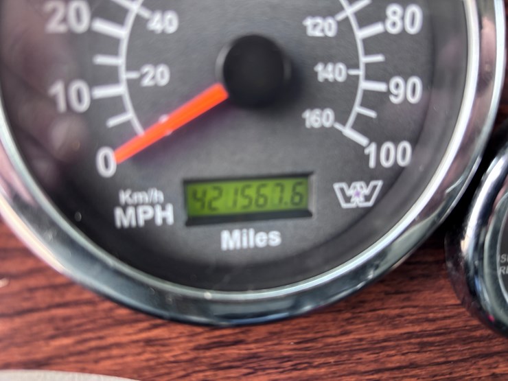 western-star-4700-image-13