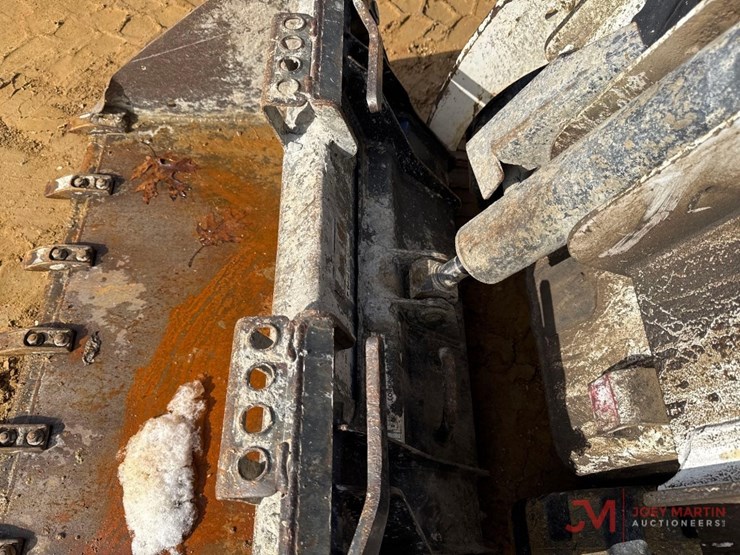 2018-bobcat-mt85-image-5