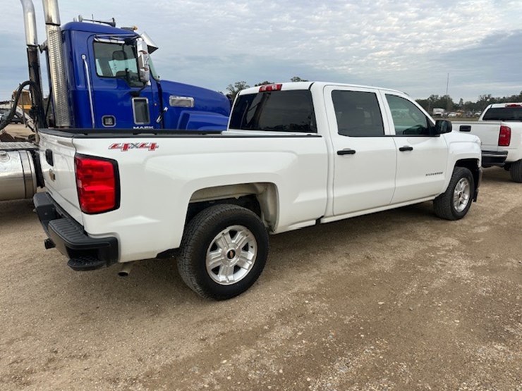 2016-chevrolet-2500-image-3