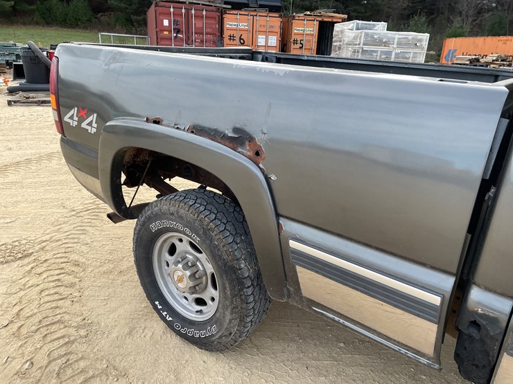 chevrolet-silverado-1500hd-image-28