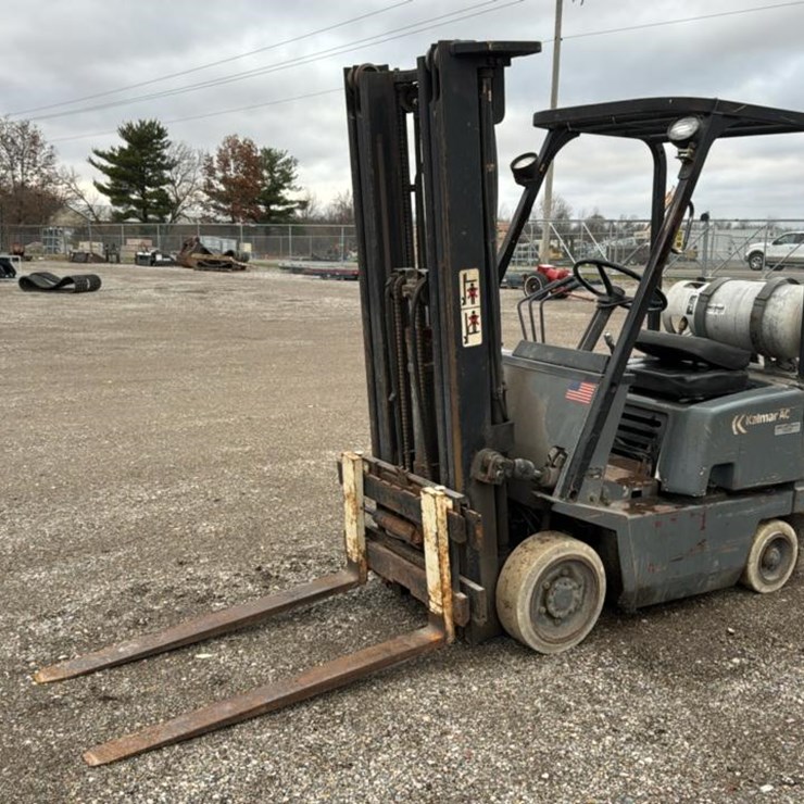 #1360 • Kalmar DC 25 Forklift*