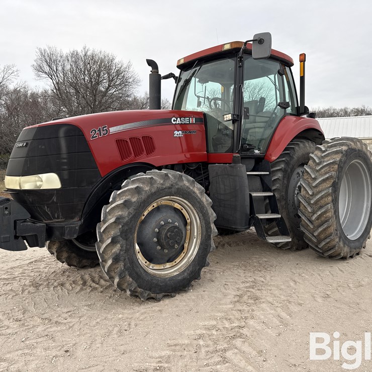 CASE IH MAGNUM 215
