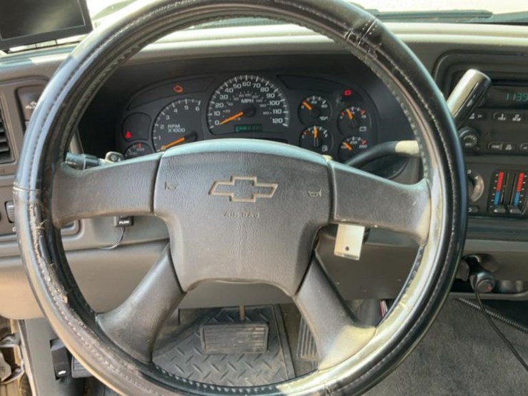 2005-chevrolet-silverado-2500hd-image-74