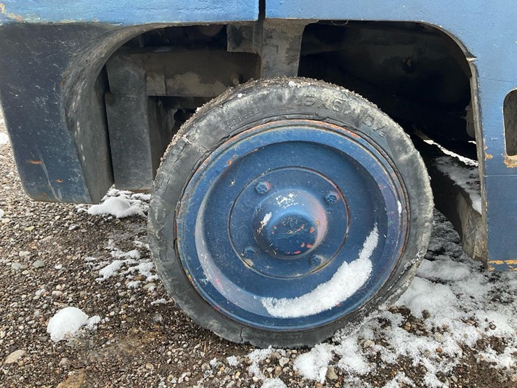 #1354-•-caterpillar-t80b-forklift-image-34