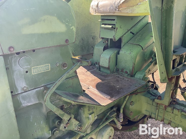 john-deere-2510-image-15