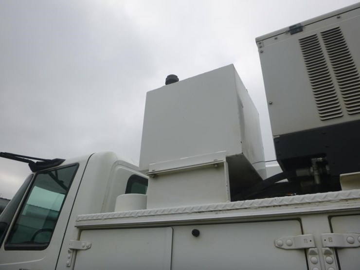 2013-international-durastar-4400-image-13