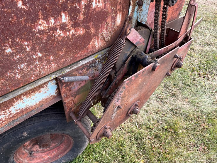 #200-•-forage-king-14"-chopper-box-(boyceville,-wi)-image-39