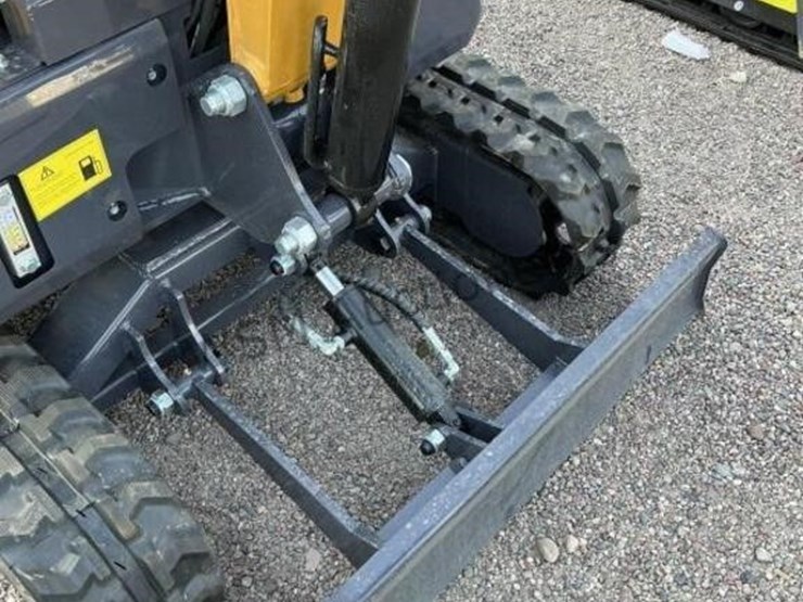 2025-cfg-mx20r-mini-excavator-image-6