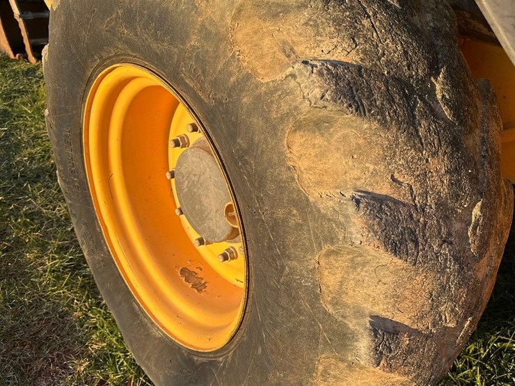 volvo-bl70b-image-10