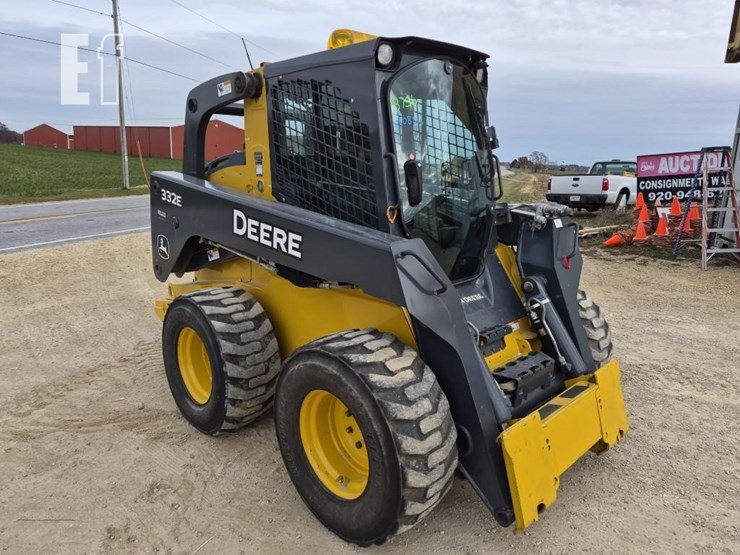 deere-332e-image-5