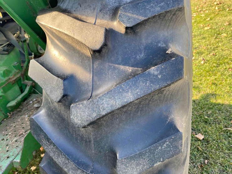 john-deere-2555-image-55