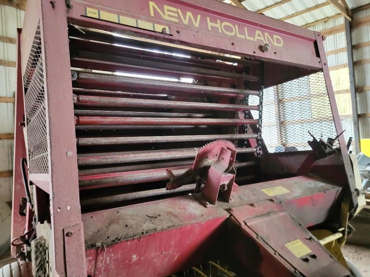 new-holland-851-image-24