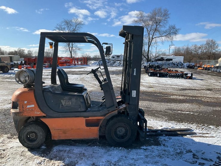 #1361-•-samsung-v-lift-forklift*-image-6