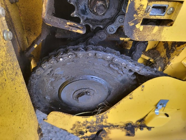 2021-new-holland-450-image-38