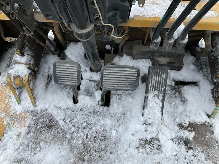 mitsubishi-fg30-image-43