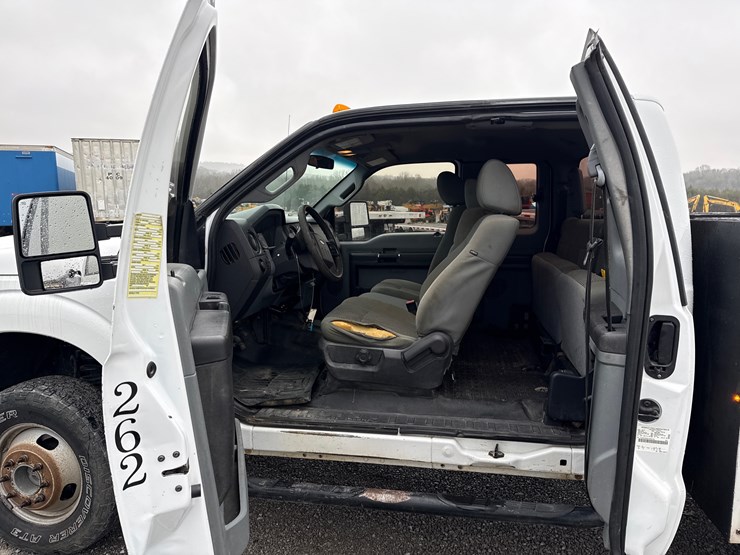 ford-f350-xl-image-20