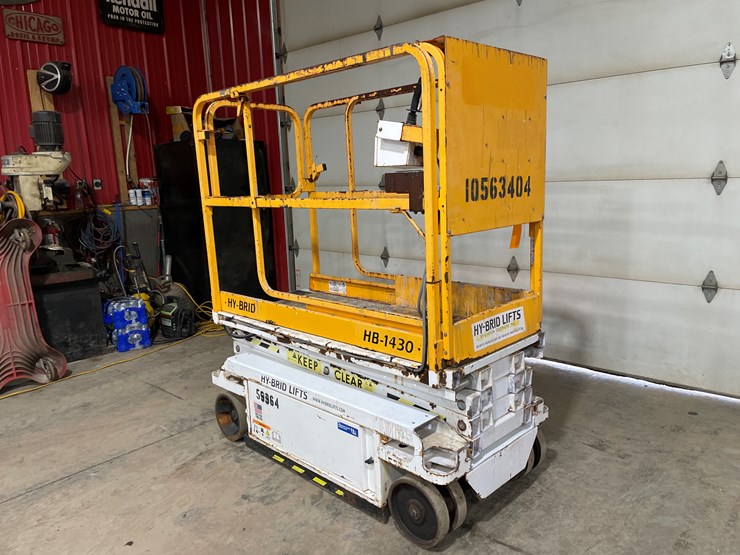 2016-hy-brid-lifts-hb-1430-image-3