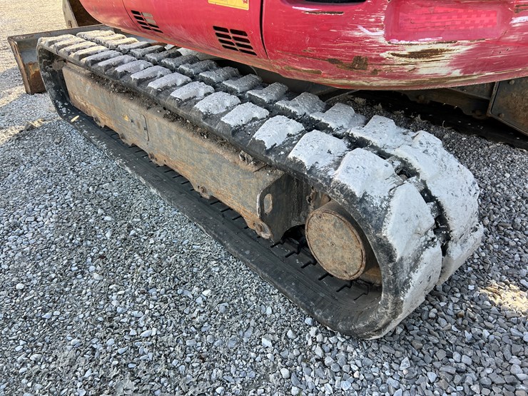 takeuchi-tb260-image-11