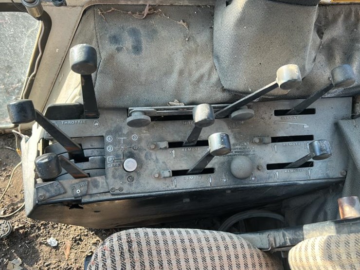 j-i-case-2590-image-35